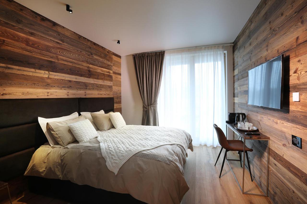 Chalet Blanc Breuil-Cervinia Buitenkant foto