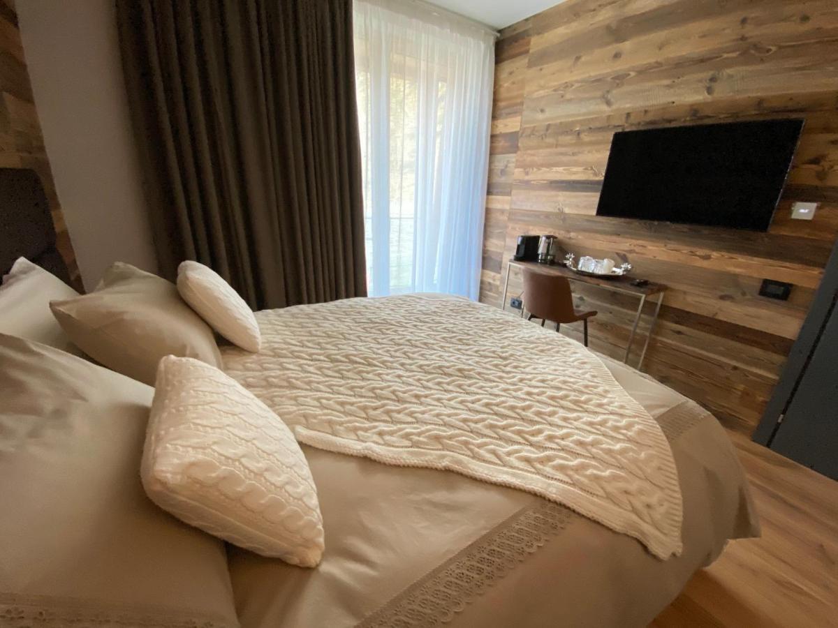 Chalet Blanc Breuil-Cervinia Buitenkant foto